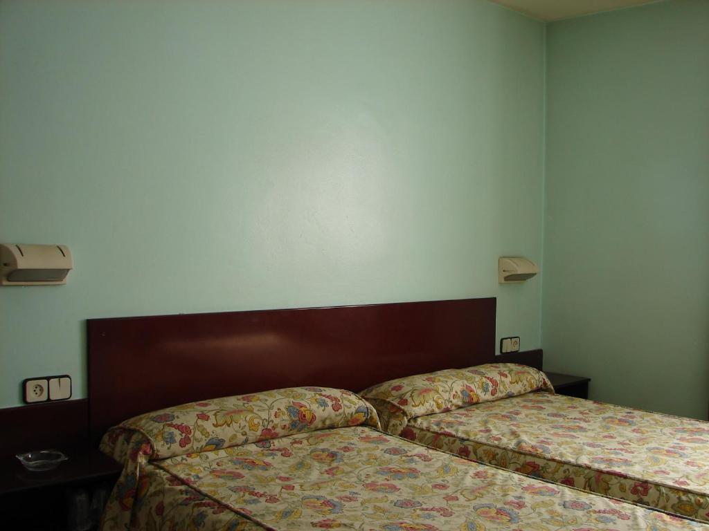 Hostal Del Ripolles Pokój zdjęcie